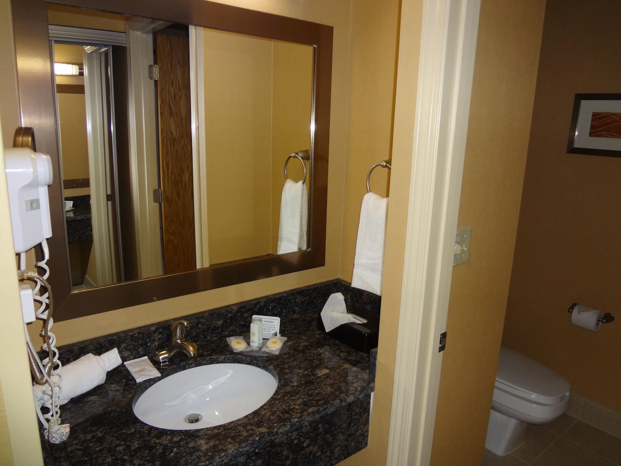 Spark By Hilton פלימות' מראה חיצוני תמונה