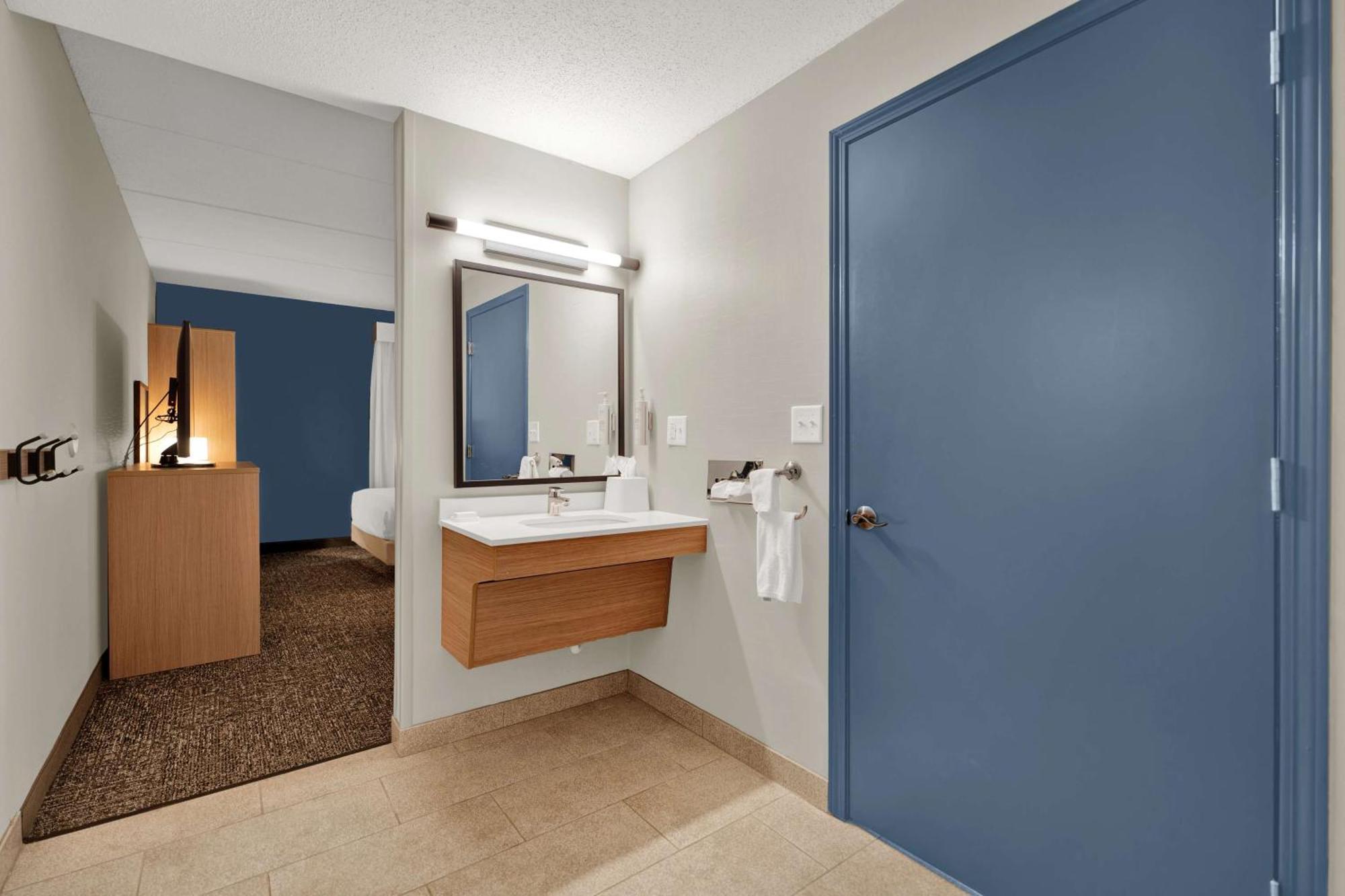 Spark By Hilton פלימות' מראה חיצוני תמונה