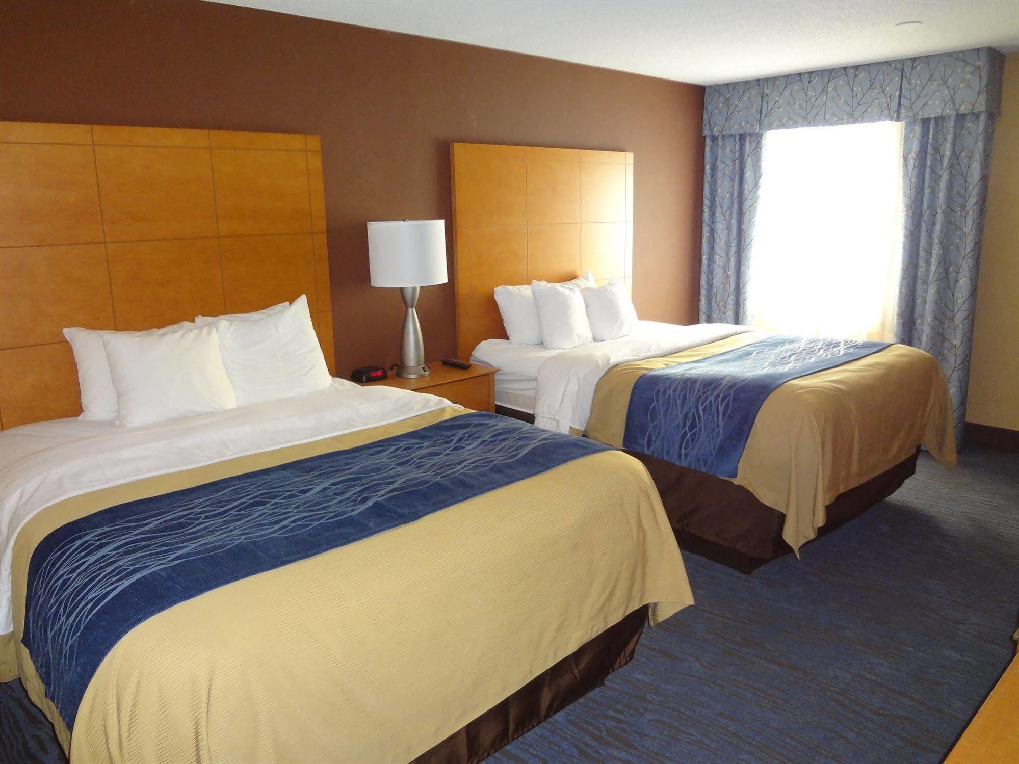 Spark By Hilton פלימות' מראה חיצוני תמונה
